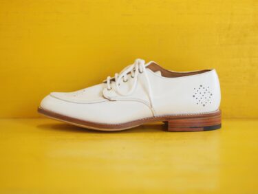 TRICKER’S U-TIP SHOES